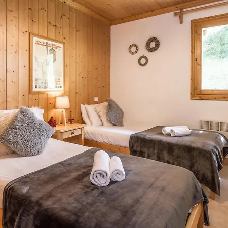 Himalaya , 10 Person With 5 Ensuite Bedrooms And Outdoor Jacuzzi In Centre Meribel