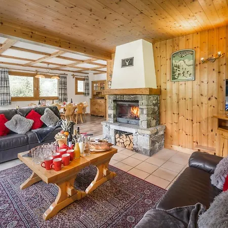 Himalaya , 10 Person With 5 Ensuite Bedrooms And Outdoor Jacuzzi In Centre Chalet